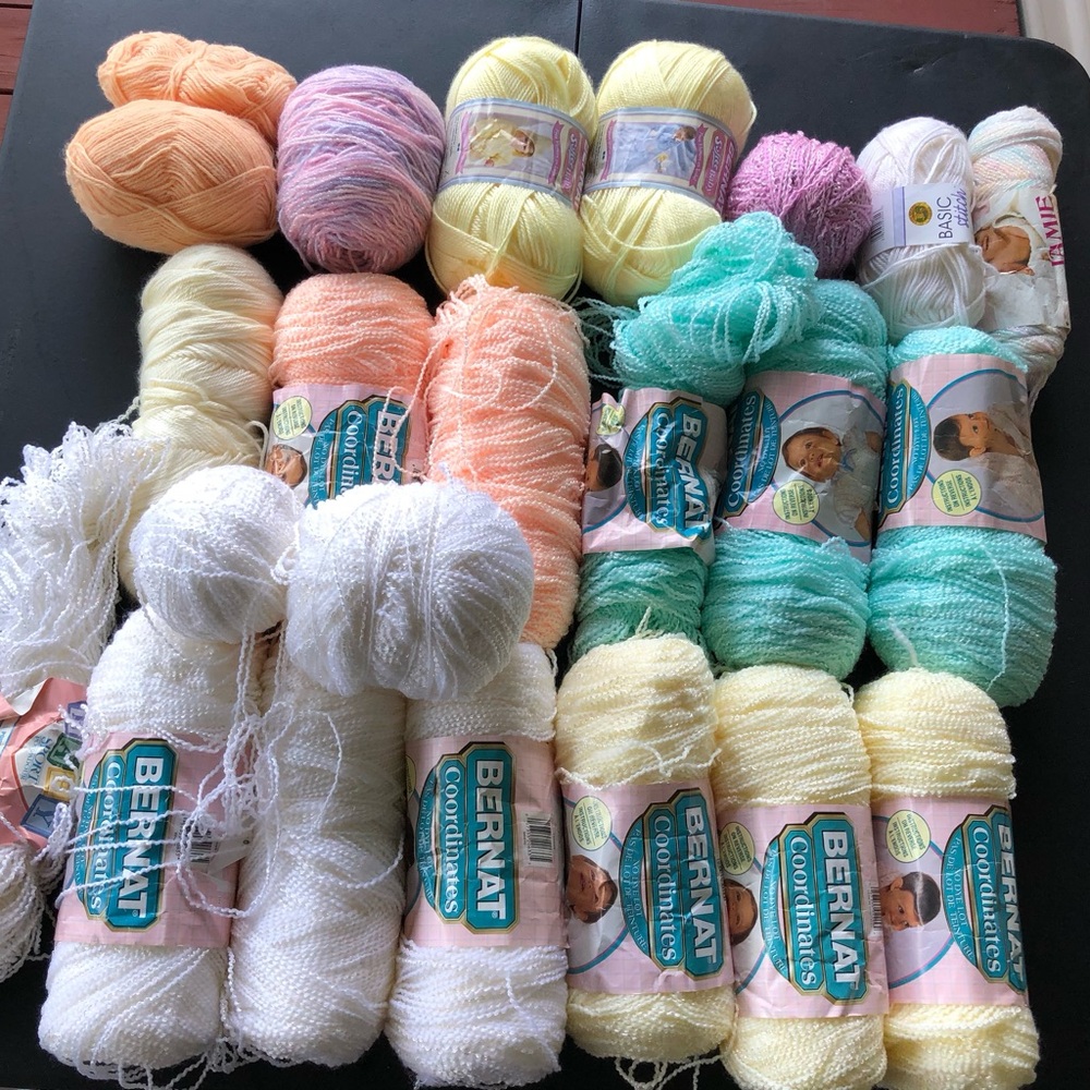 Super soft crochet baby yarn. Baby blanket yarn. Yarn lot 24 skeins/balls.
